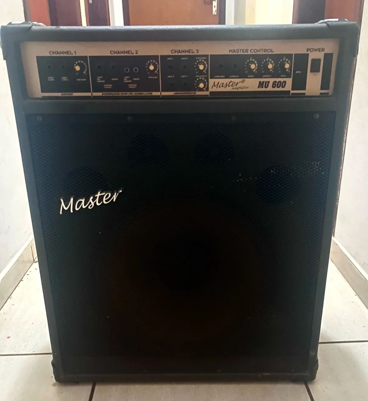 Caixa de Som Amplificada Master MU 600
