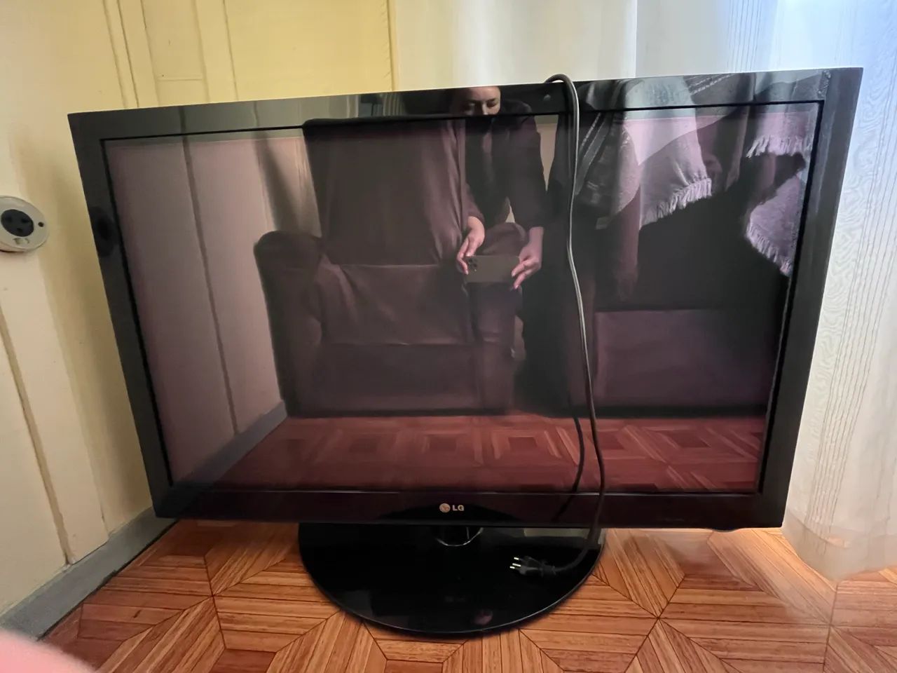 TV LG 42 Polegadas modelo 42PQ30R - Foto 5
