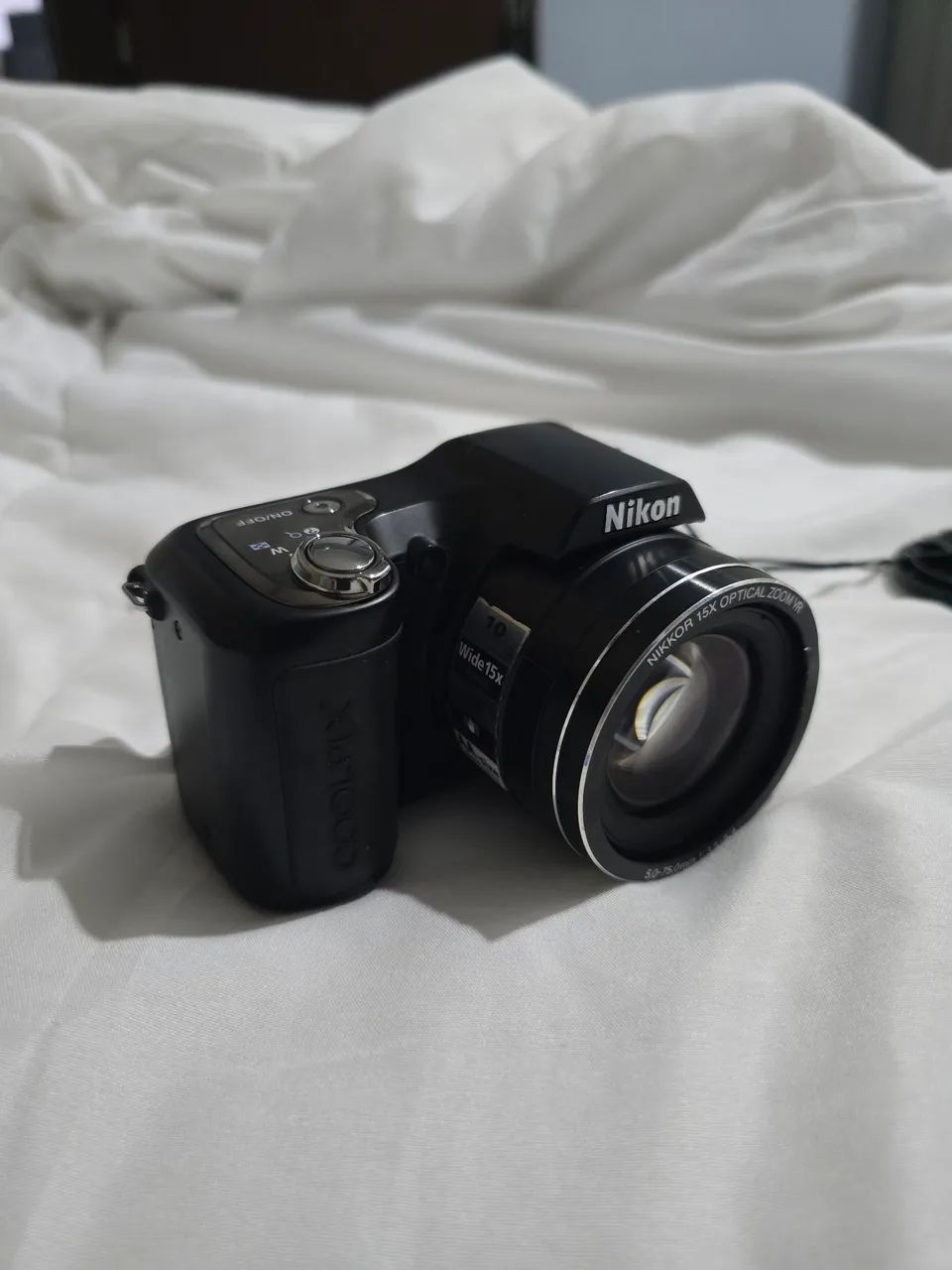 Nikon Coolpix L100 com Caixa
