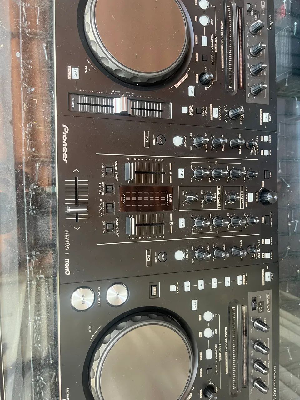 Controladora pioneer DDJ S1 seratimpecável. Semi nova 3 mil reais
