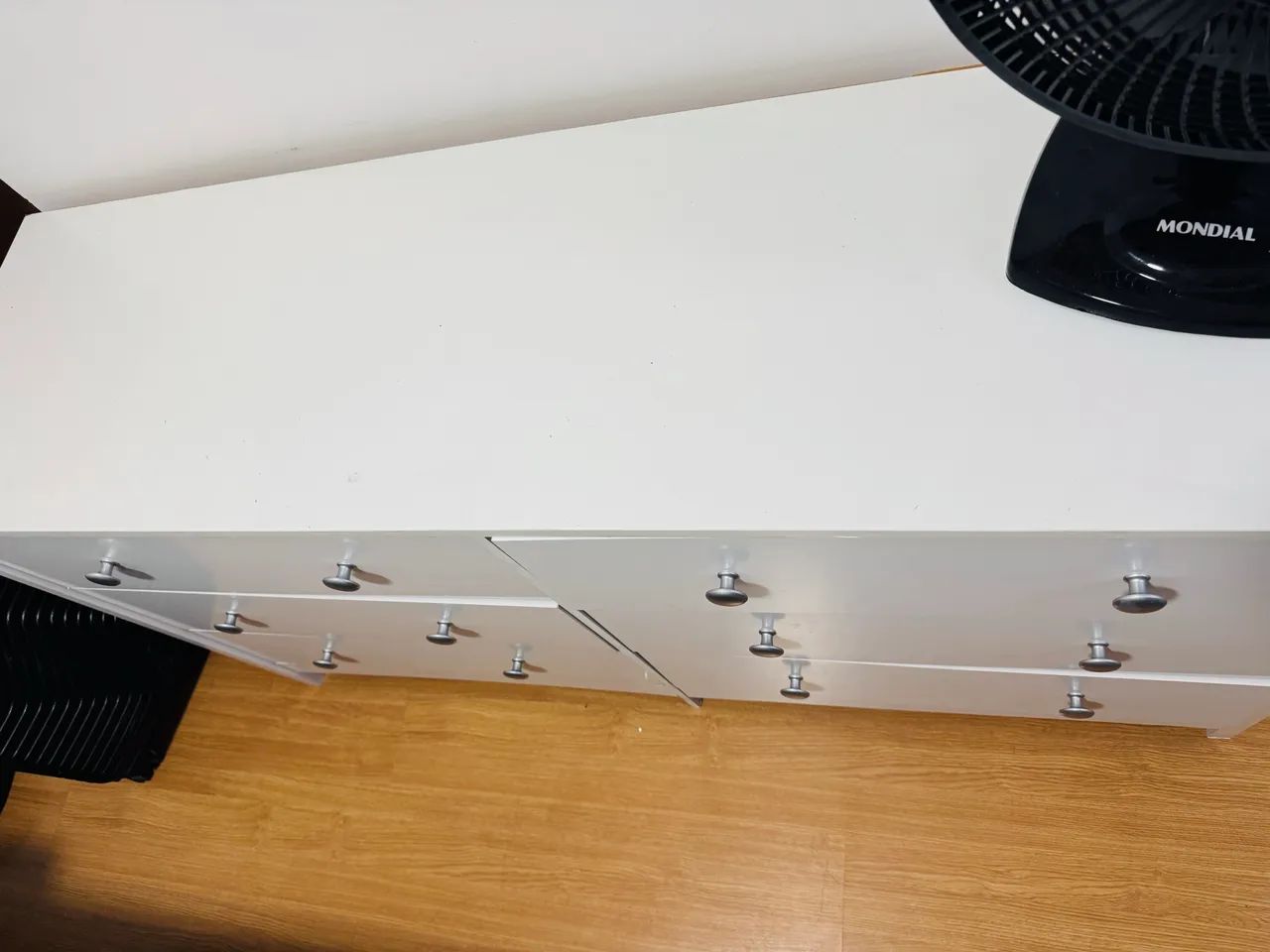 Vendo linda cômoda em MDF Branca  - Foto 4