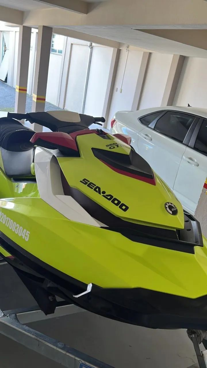 Jet ski Sea Doo 2015 GTI 130  c/ carretinha.