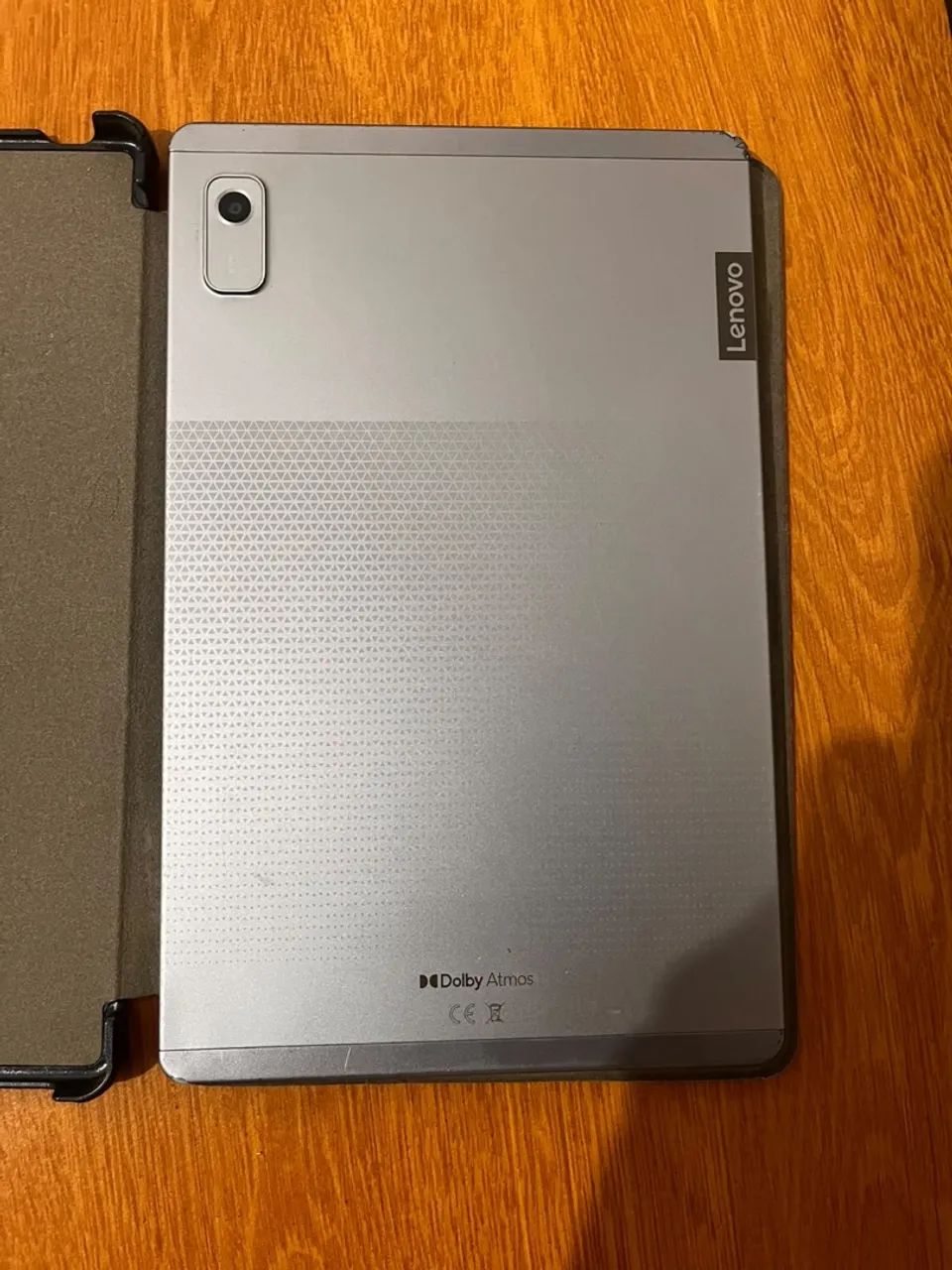 Vendo tablet Lenovo na cor cinza - Foto 2