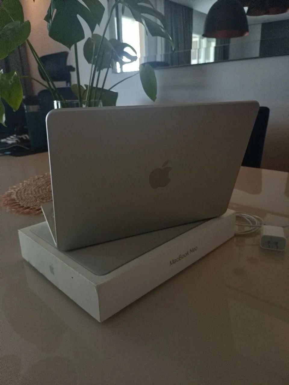MacBook Neo 13 polegadas: Chip A18 pro 512GB - Prateado. - Foto 4