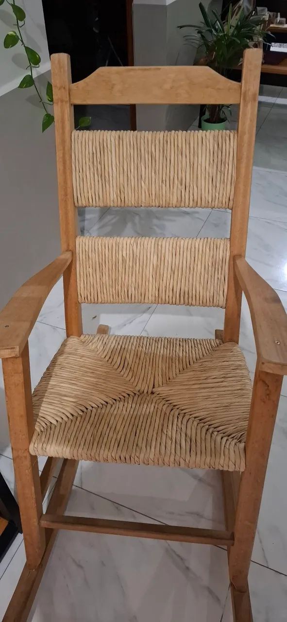 Cadeira de Balanço  - Foto 3