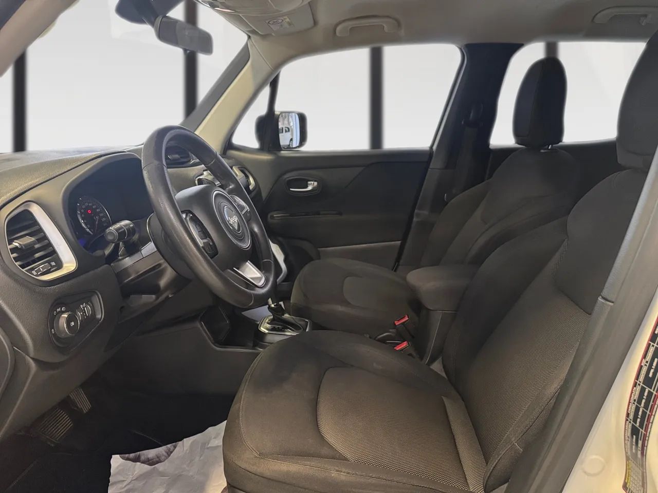 Jeep Renegade 1.8 4x2 Flex 16V Aut., foto 10 de 15