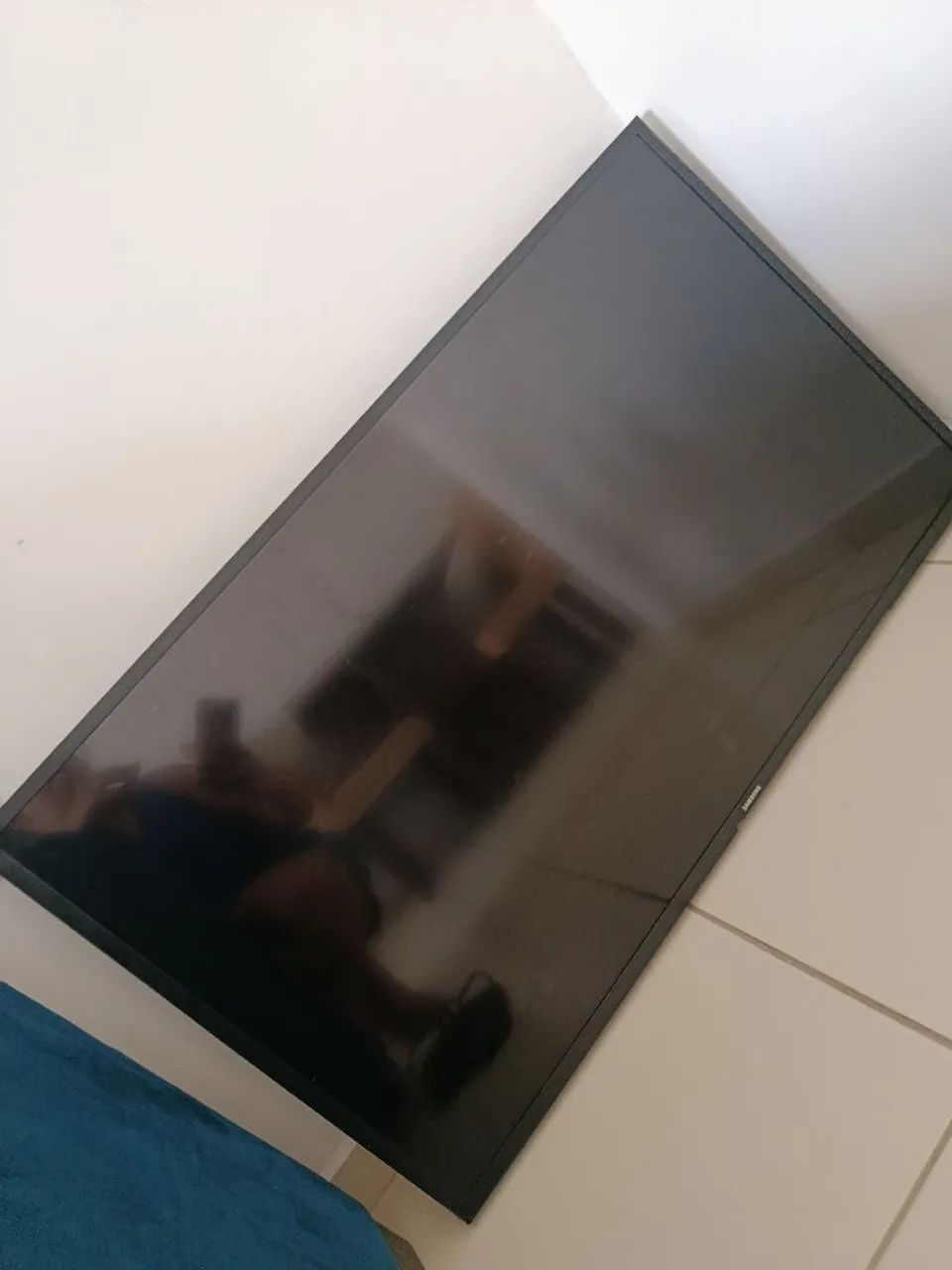 Tv SAMSUNG 43, COM DEFEITO NO DISPLAY 