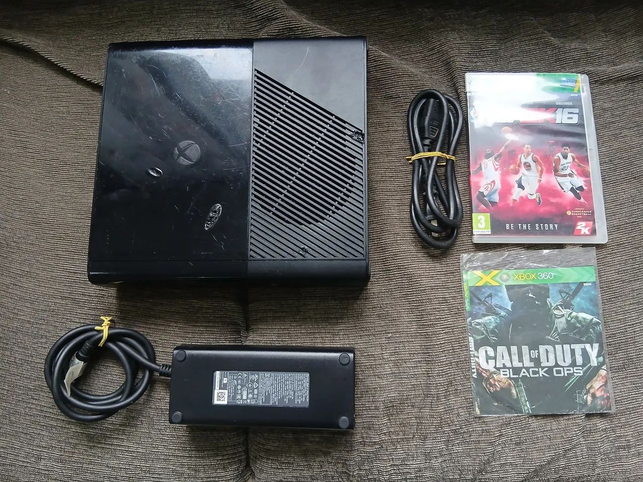 Xbox 360 ( para conserto ou retirada de peças )