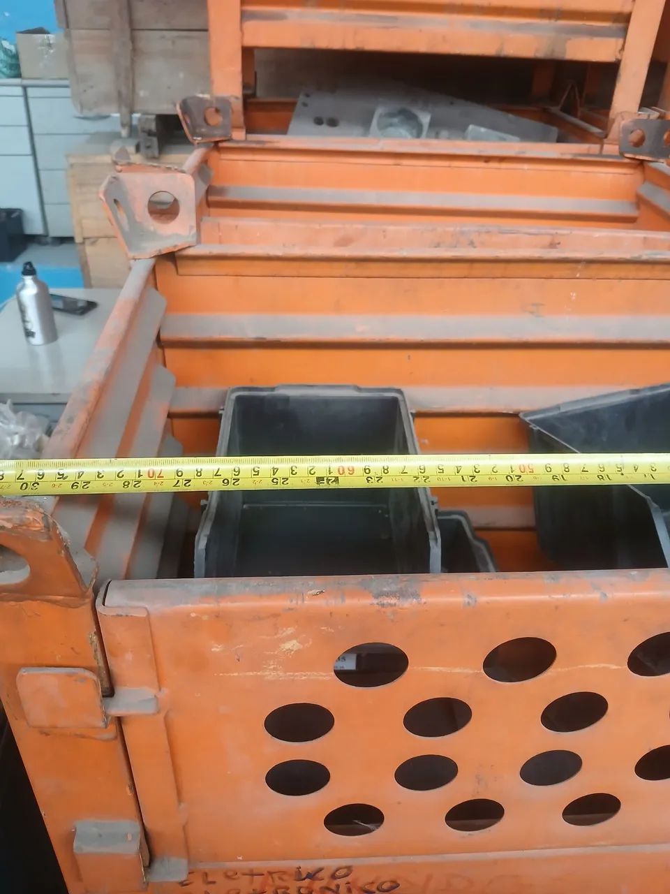 Caixa metálica empilhavel  - Foto 3