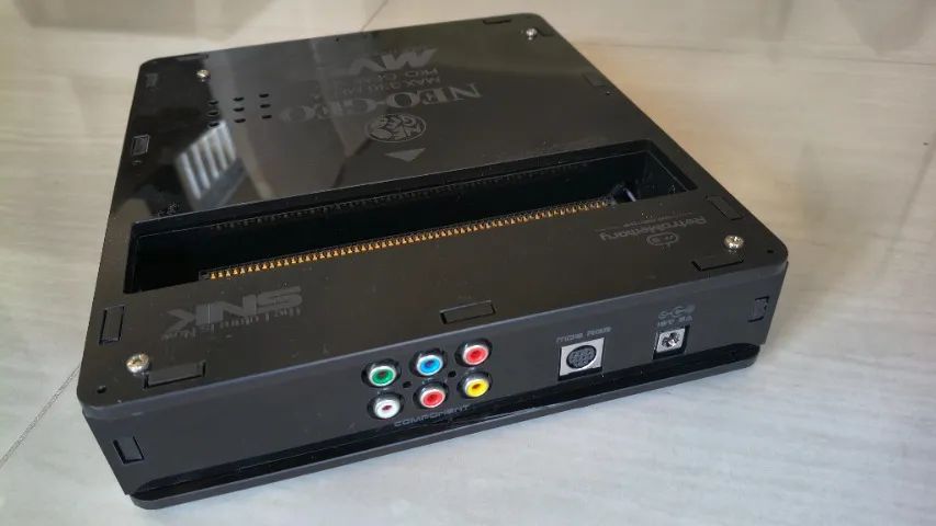 Neo Geo Consolized de Qualidade - Acrílico Preto completa (sem jogo) - Foto 3