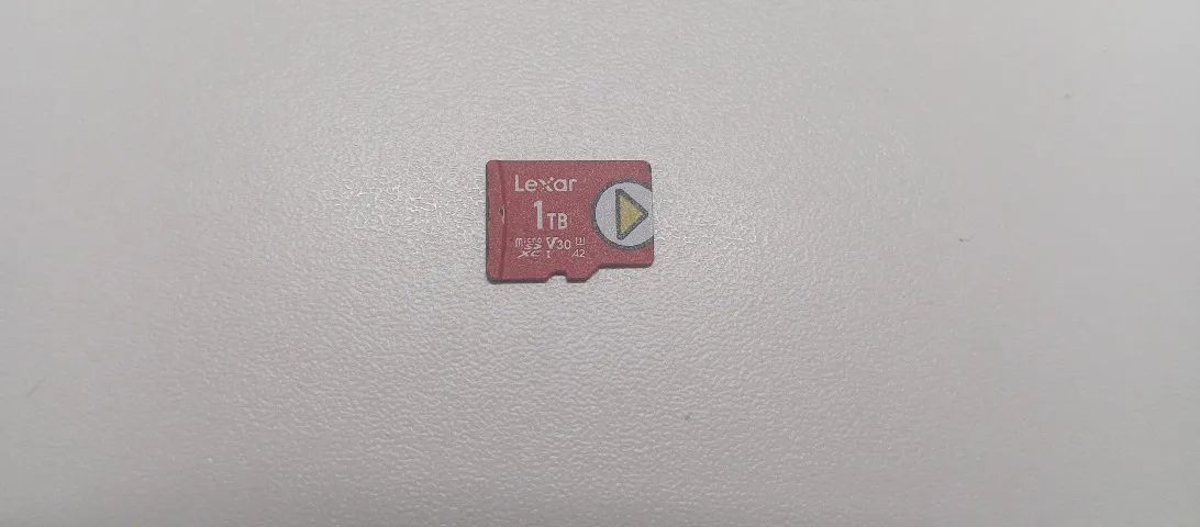 Cartão MicroSD de 1TB Lexar Play