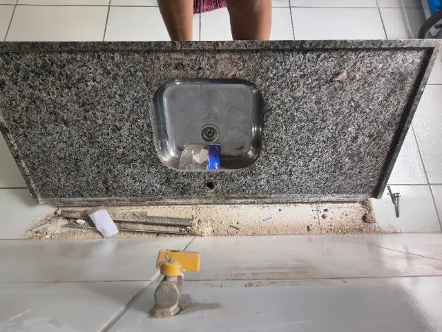 Pia de granito com cuba 1,40m - Foto 2
