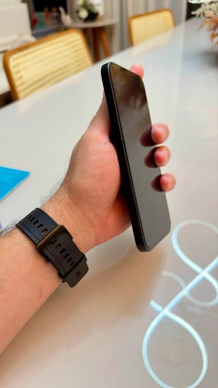 IPhone 15 Plus  - Foto 4