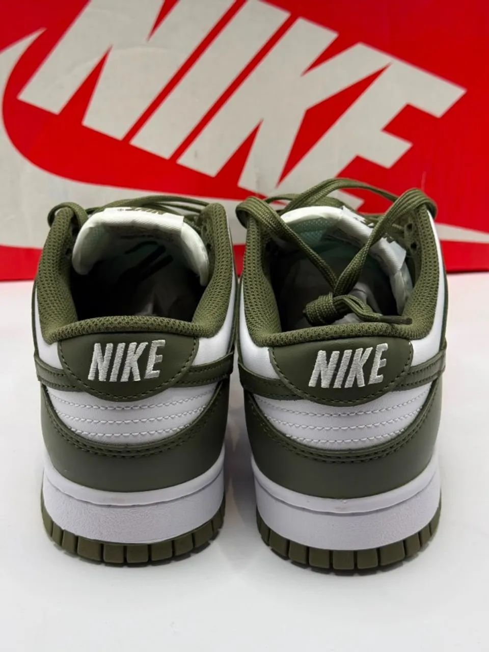 tenis nike dunk low verde escuro tam 42 - Foto 4