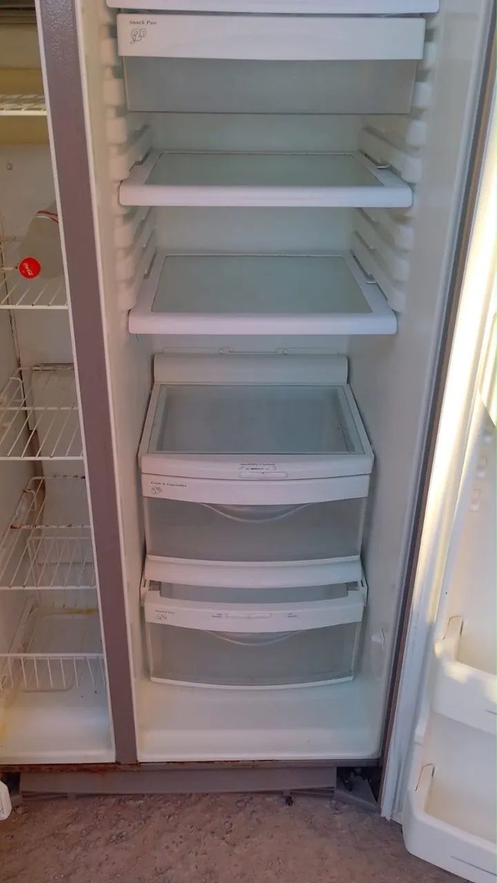 Vendo ou troco geladeira top  - Foto 5