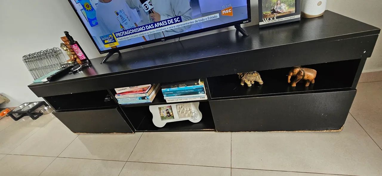 Doação guarda-roupas e rack sala - Foto 4