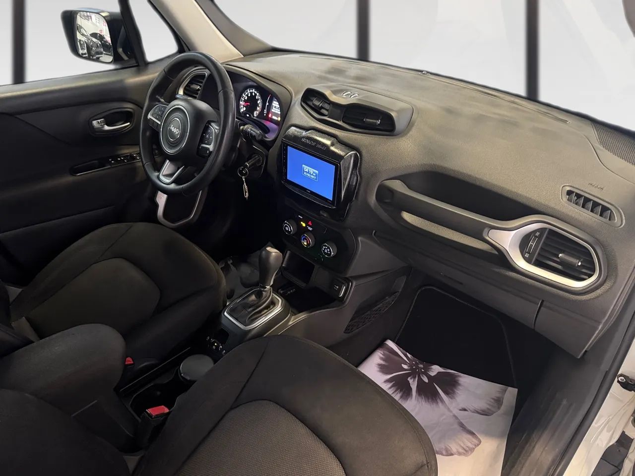 Jeep Renegade 1.8 4x2 Flex 16V Aut., foto 14 de 15