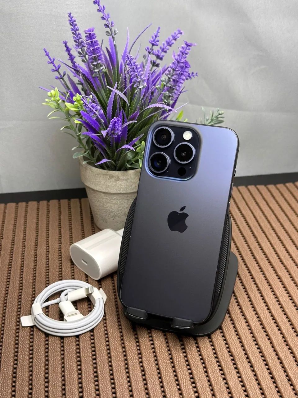 iPhone 15 pro - Foto 2