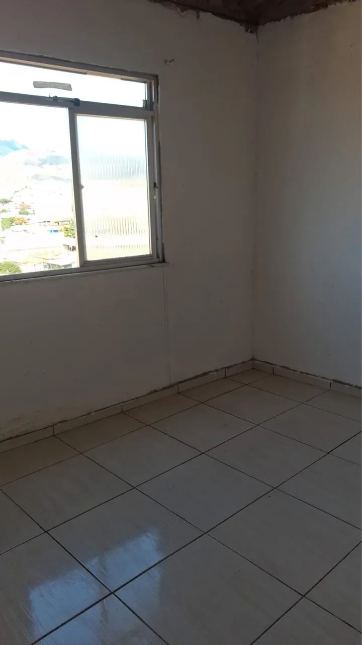 Vendo casa em Cavalcanti 