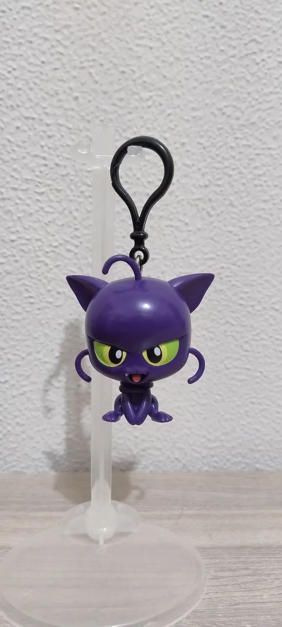 Chaveiro miraculous cat noir - Bob's - Foto 2