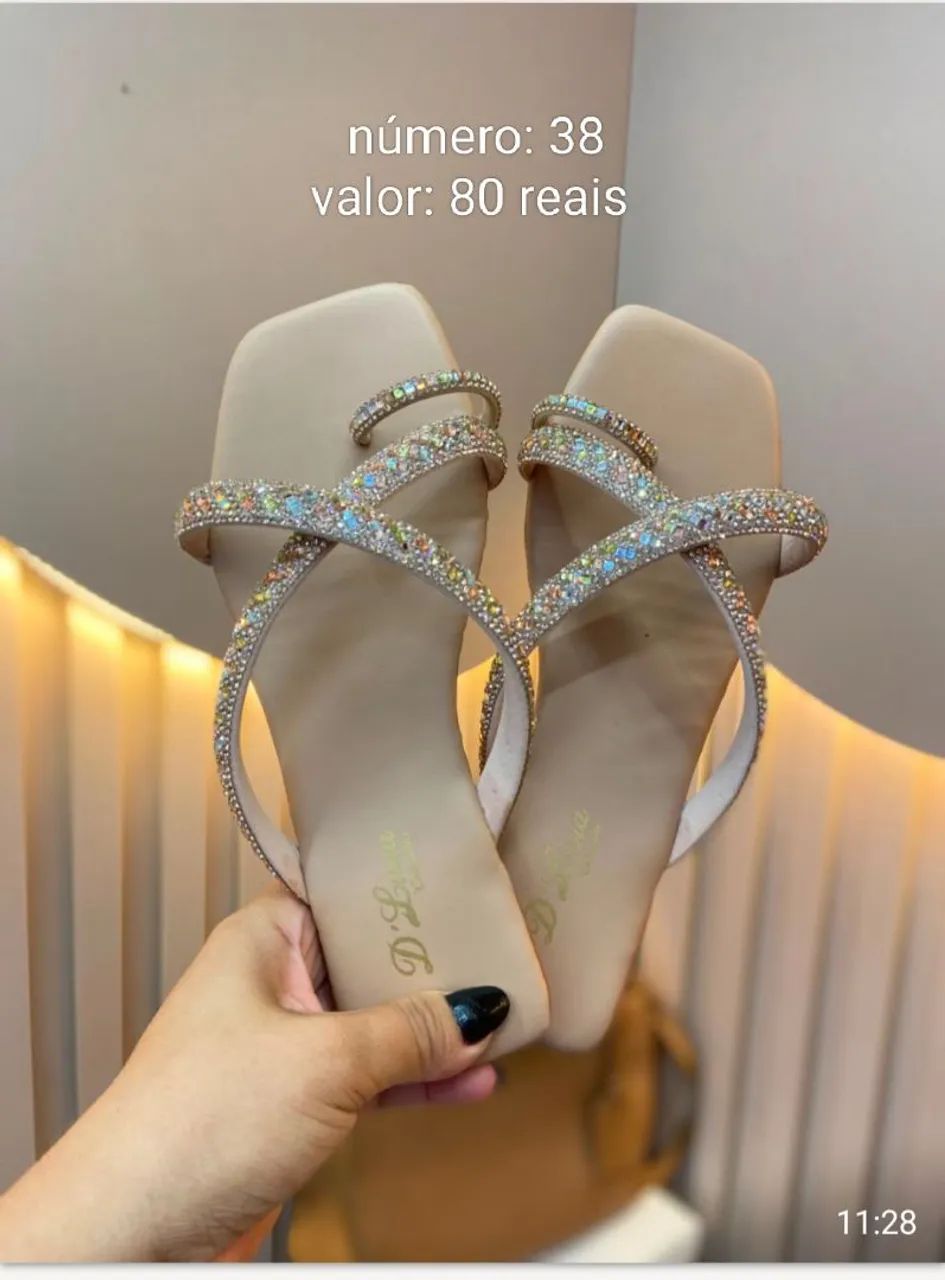 Sandálias Lindas com Saltinho - Conforto e Estilo ? - Foto 3