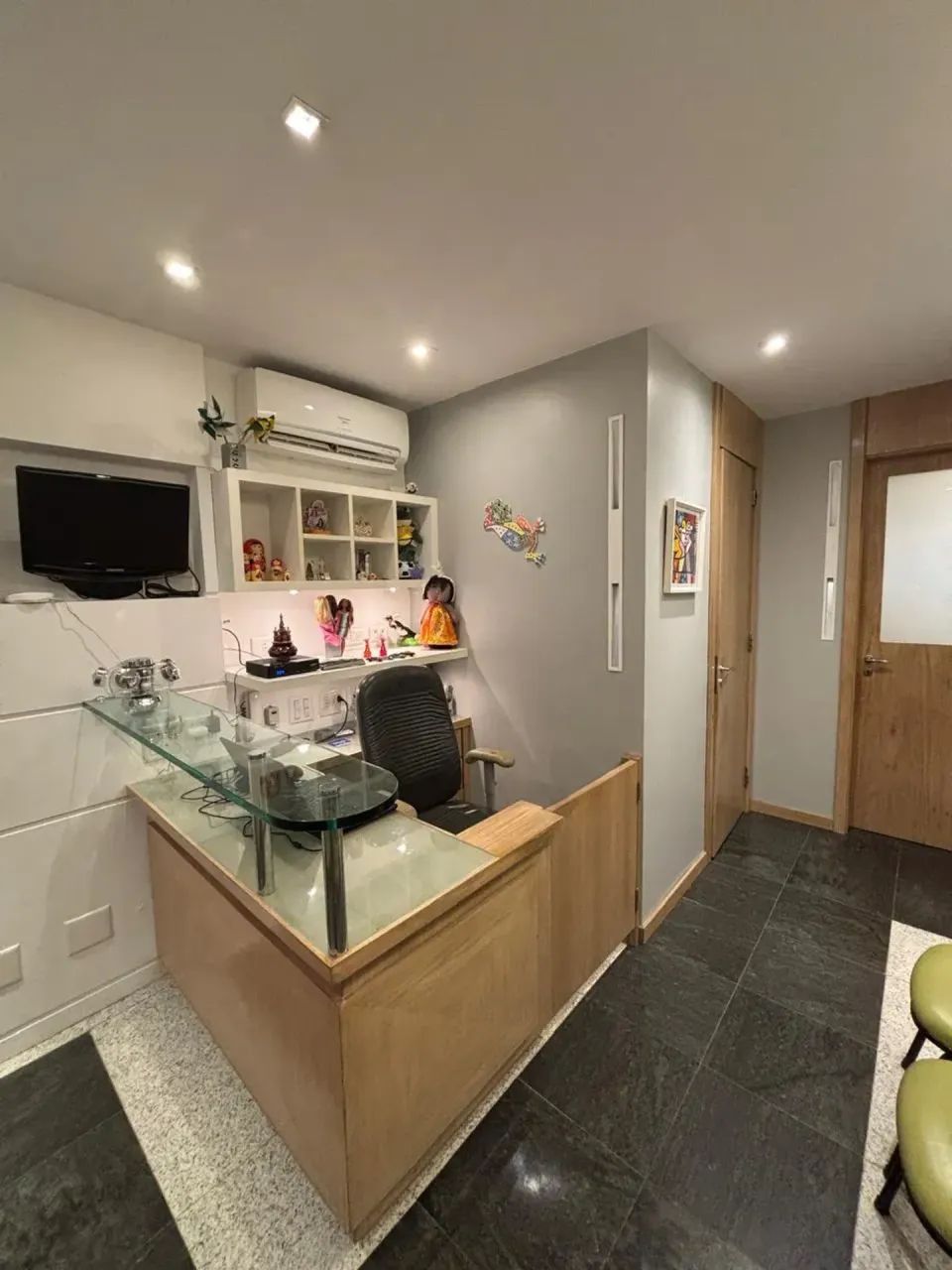 Sala Comercial impecável, (porteira fechada) decorada e planejada. Mariz e Barros perto AS - Foto 4