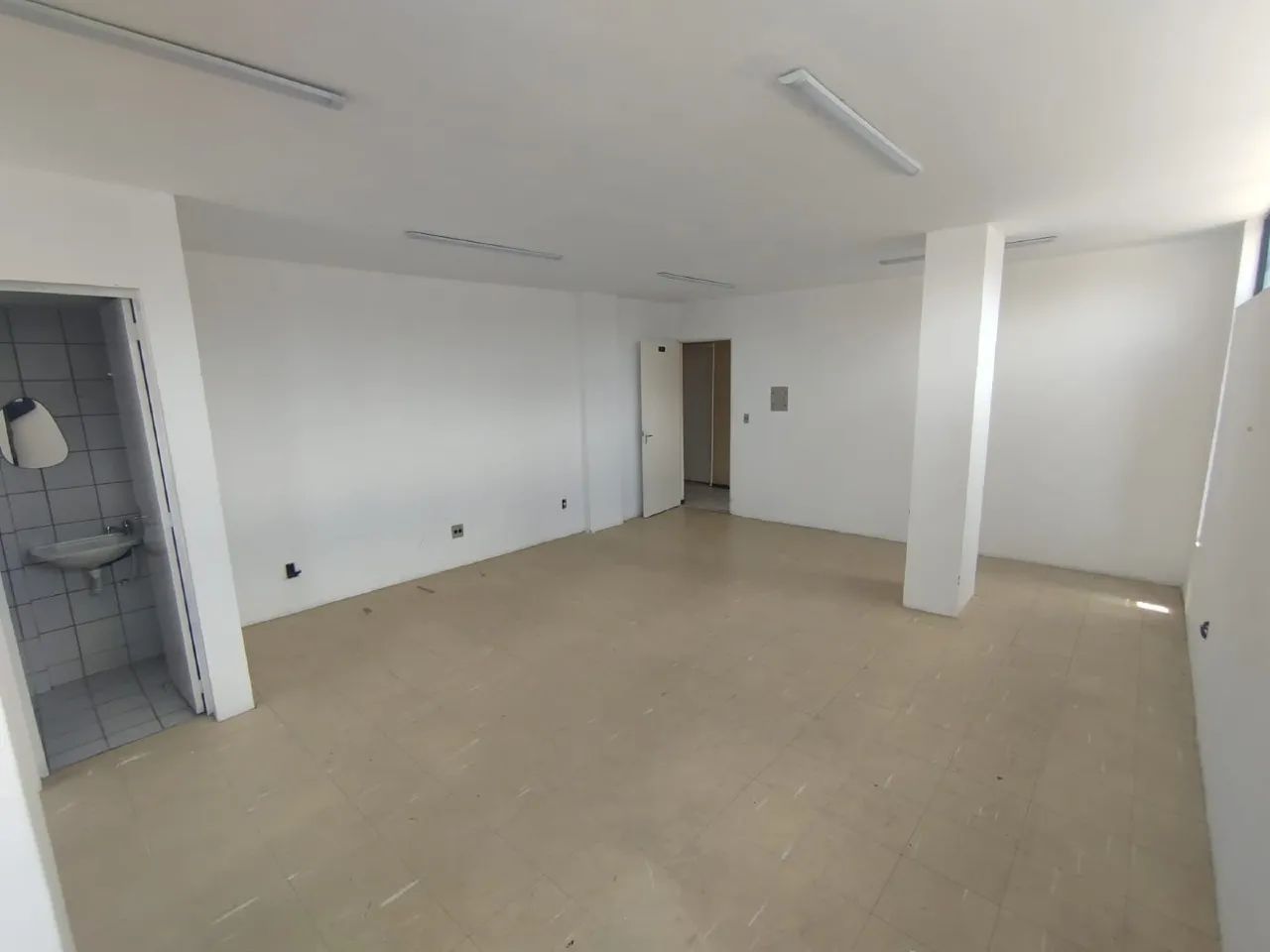 Sala no Ed. Luiz Fortes para locação - Foto 5