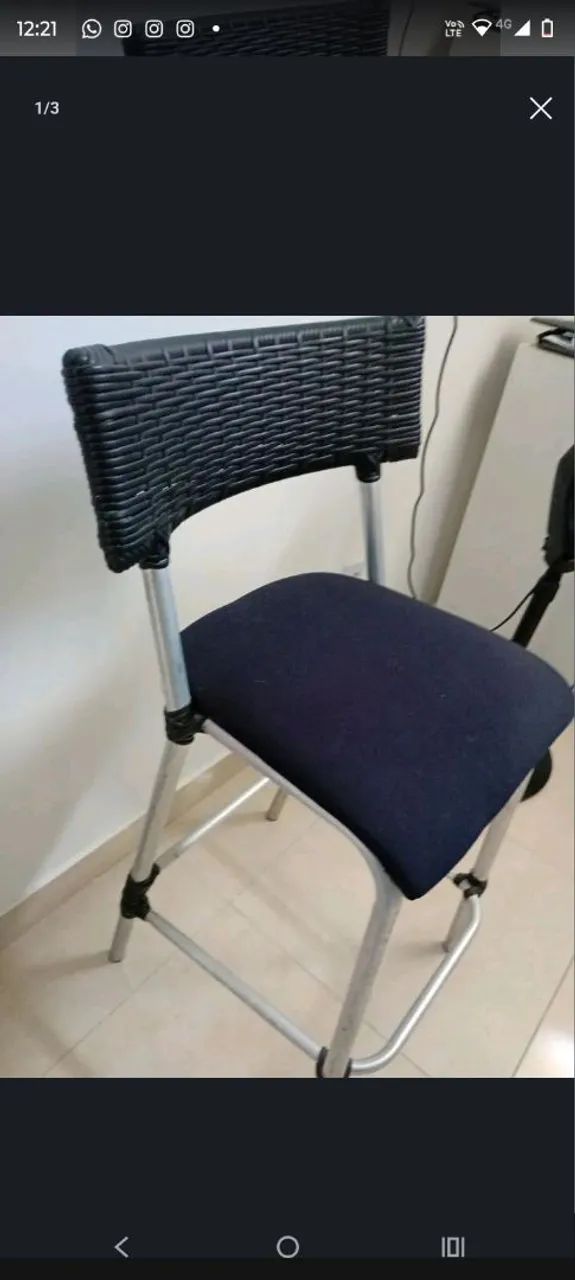 Cadeira alta preta