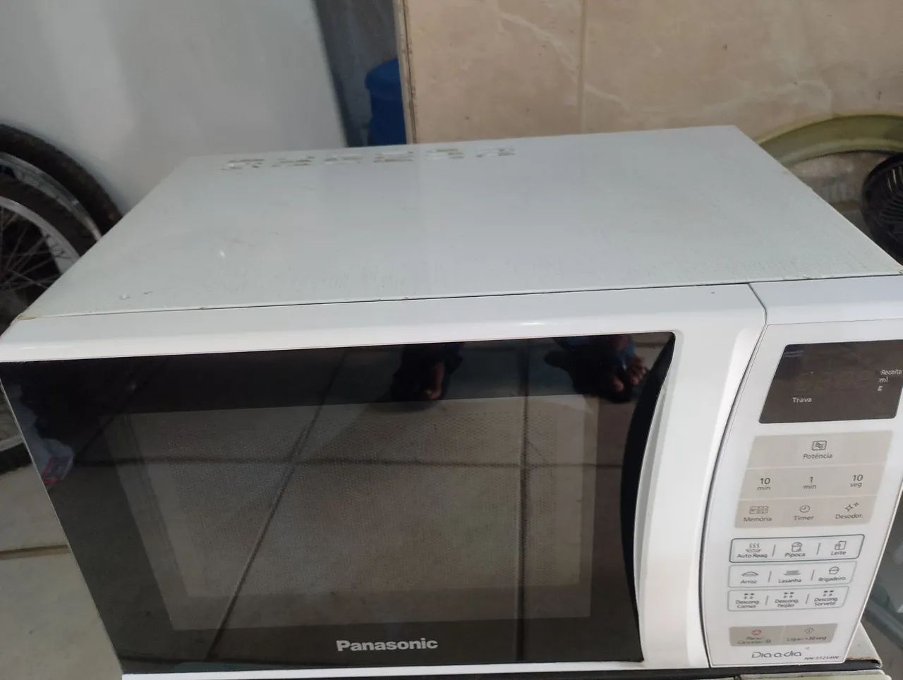 Microondas Panasonic 21 litros  - Foto 2