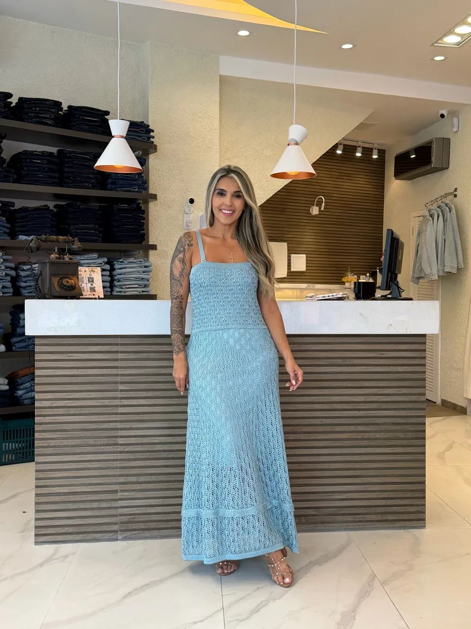 Vendedora para loja de roupa feminina