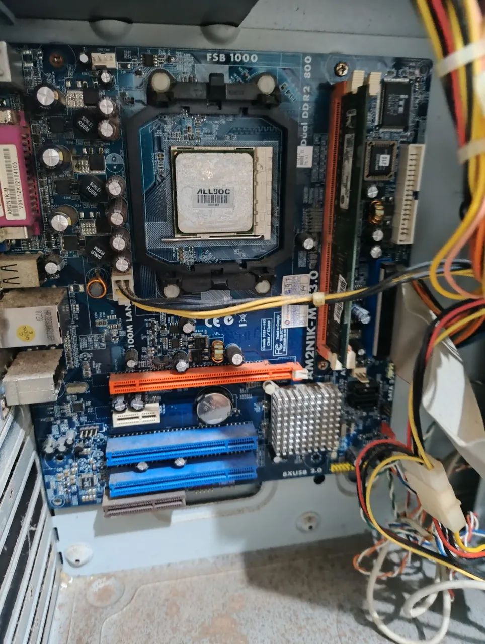 PC Athlon 64 X2 4000 +(2.1 GHz, Soquete AM2)  - Foto 3