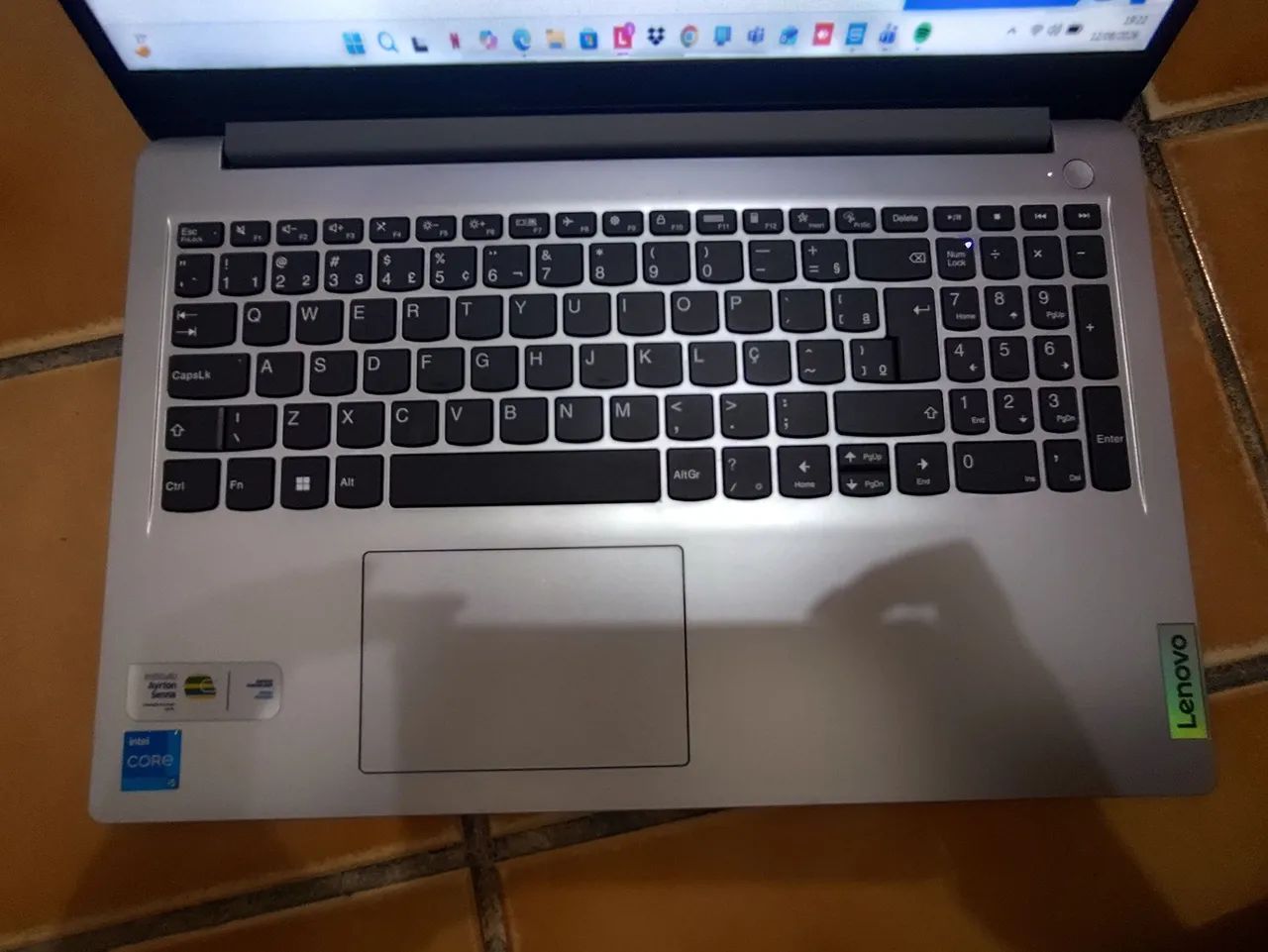 Notebook Lenovo Ideapad I5 - Foto 2