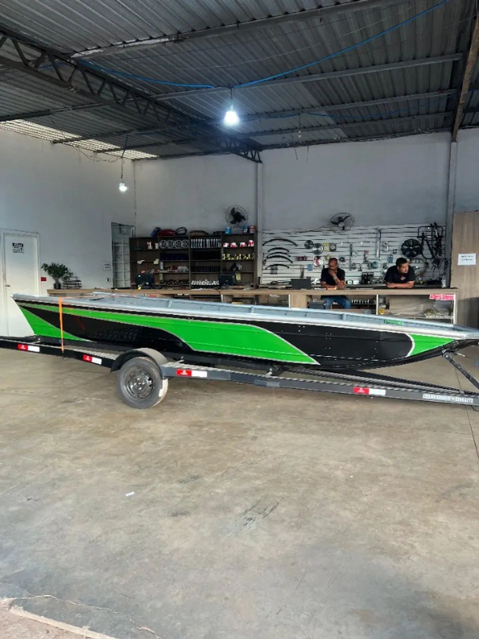 Canoa Soldada Modelo Versátil com Estrutura Robusta - A partir de 7.990,00