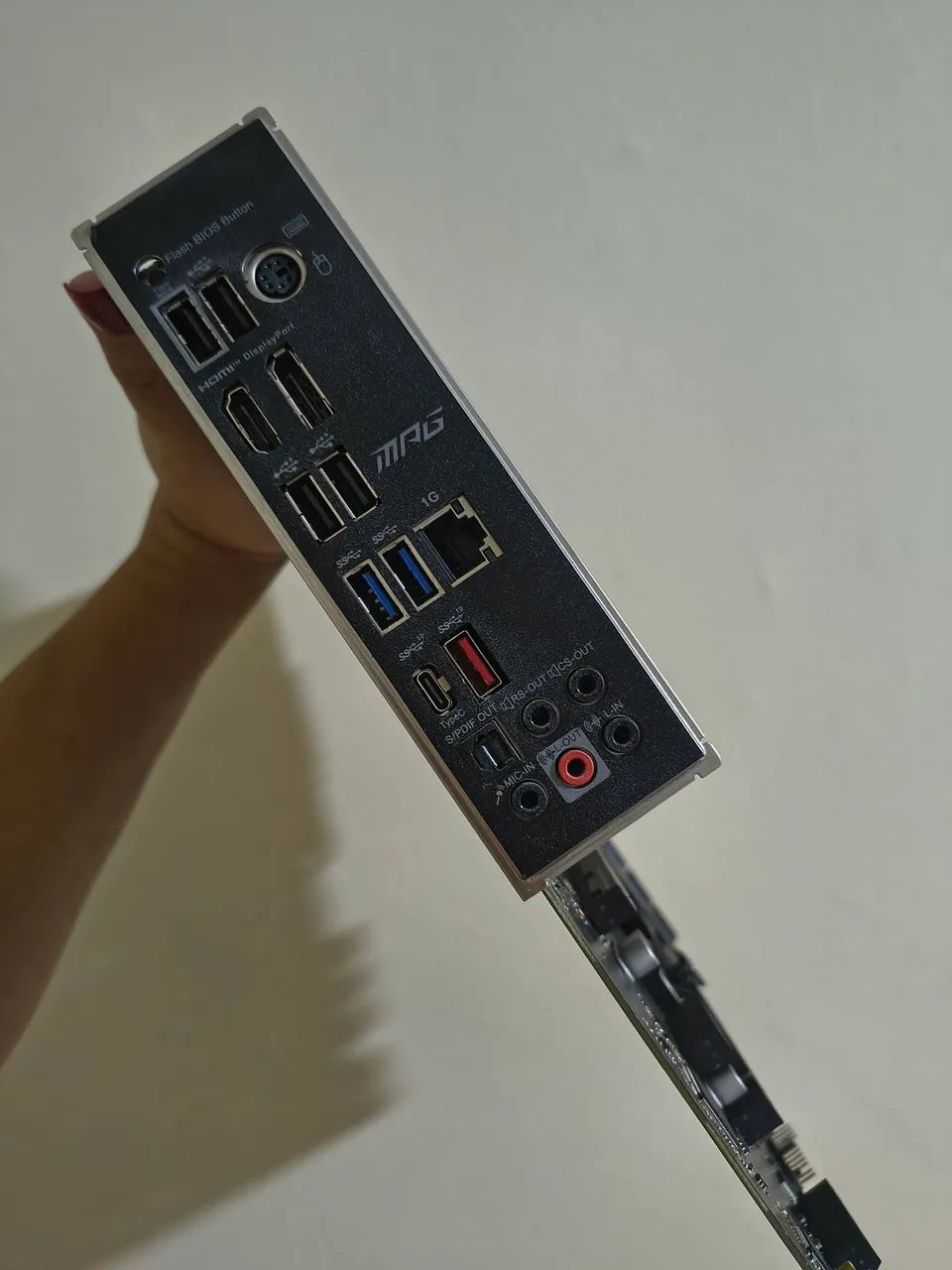 Placa Mãe B550 MSI GAMING PLUS - Foto 3