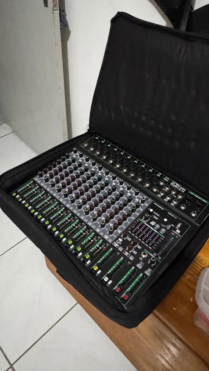 Mesa de som 12 canais - Foto 3