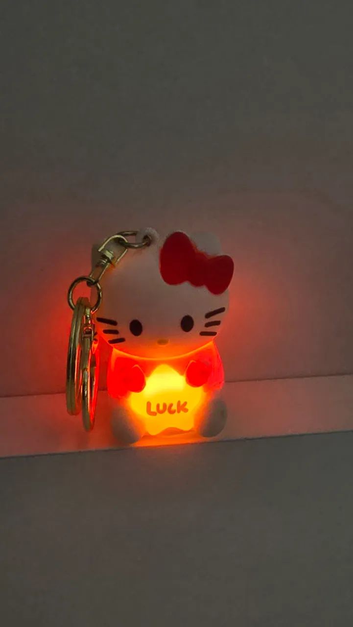 Chaveiro Hello Kitty que ascende  - Foto 2