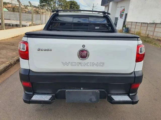 Fiat Strada Working Celeb.1.4 Fire Flex 8V CD 2016 - Foto 2