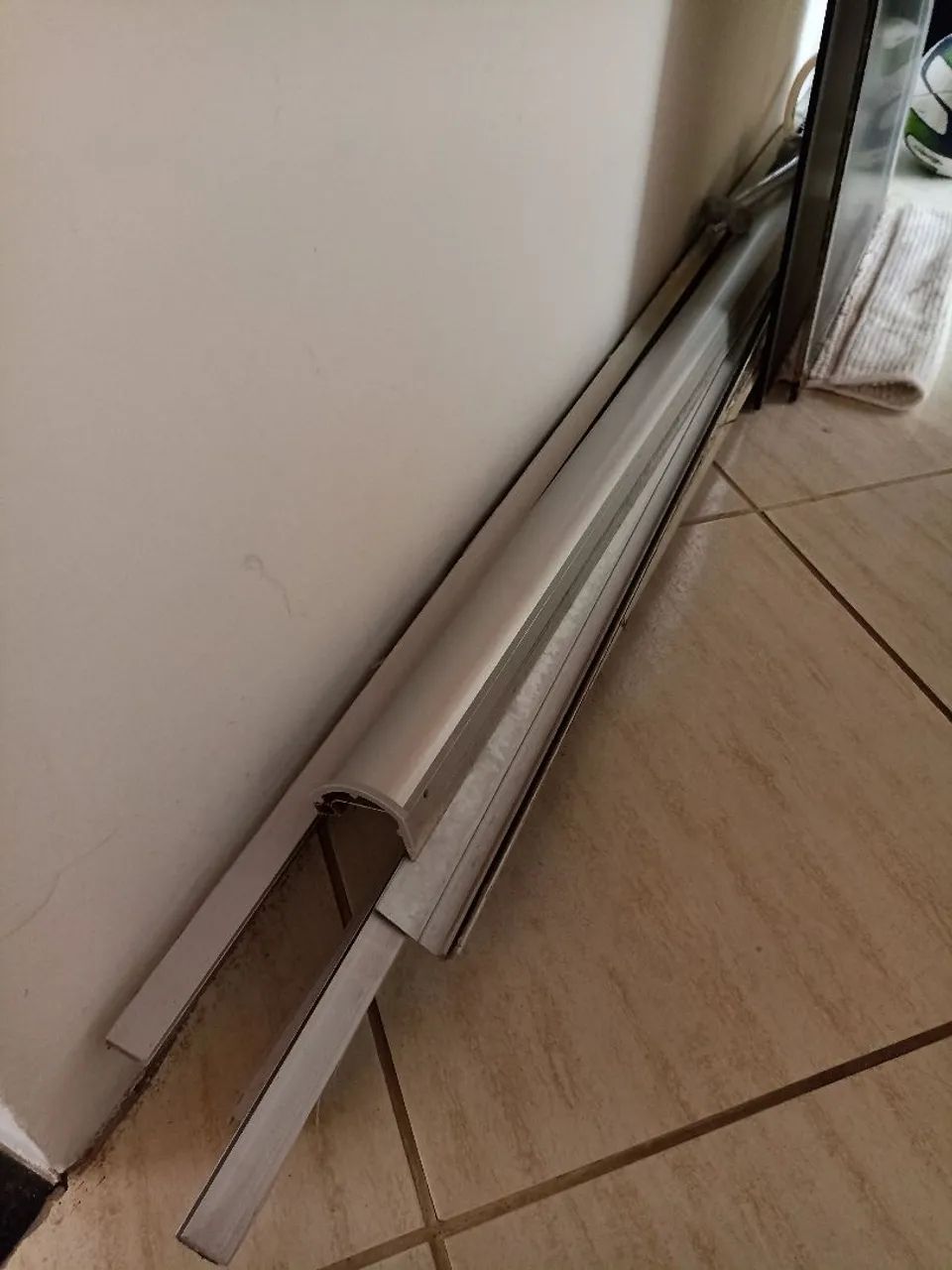 Box de vidro temperado fumê para banheiro  - Foto 2