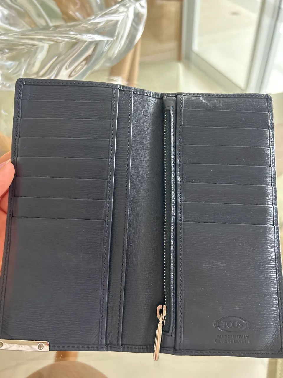 Carteira Tod's em couro com ziper - Foto 3