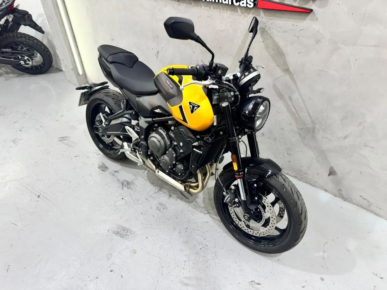 Triumph Trident 660 - Foto 5