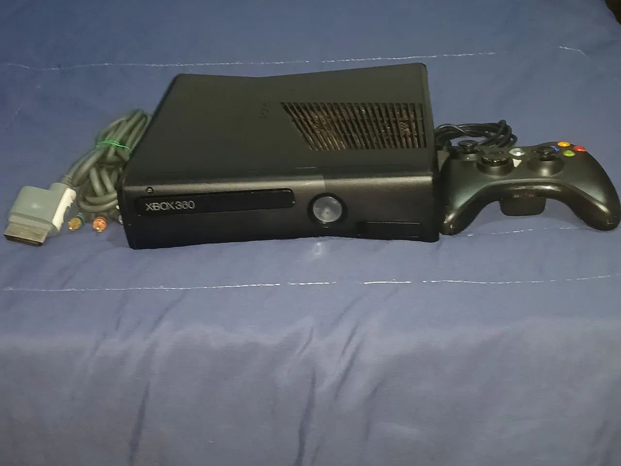 Xbox 360 Slim Ltu com defeito 