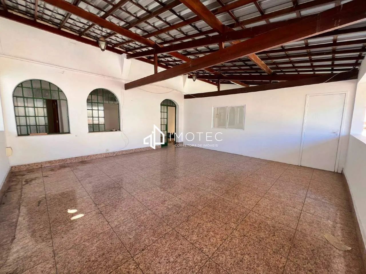 Casa para locação 04 quartos Bairro Cachoeirinha BH/MG