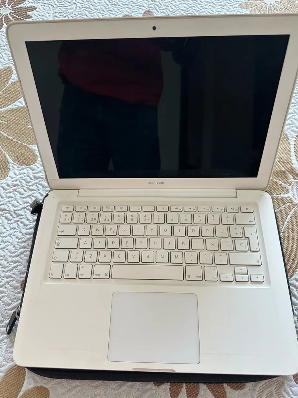 MacBook Withe 2009
