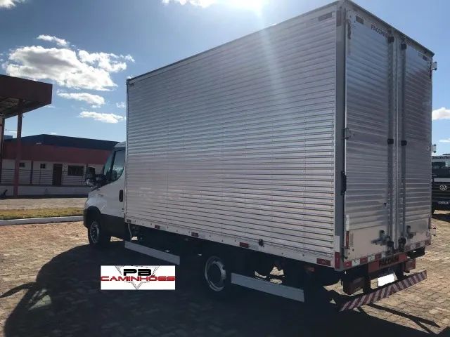 IVECO DAILY 35-150 2021/2022 COM BAÚ EM ALUMÍNIO. - Foto 4
