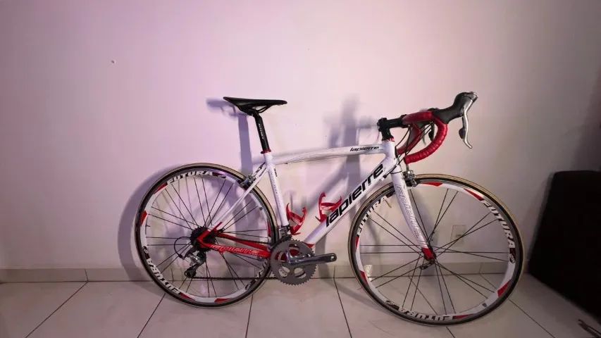 自転車 Lapierre AUDACIO 200 Lapierre Audacio 200 - Rodas Vzan Futura - Shimano Tiagra 20v