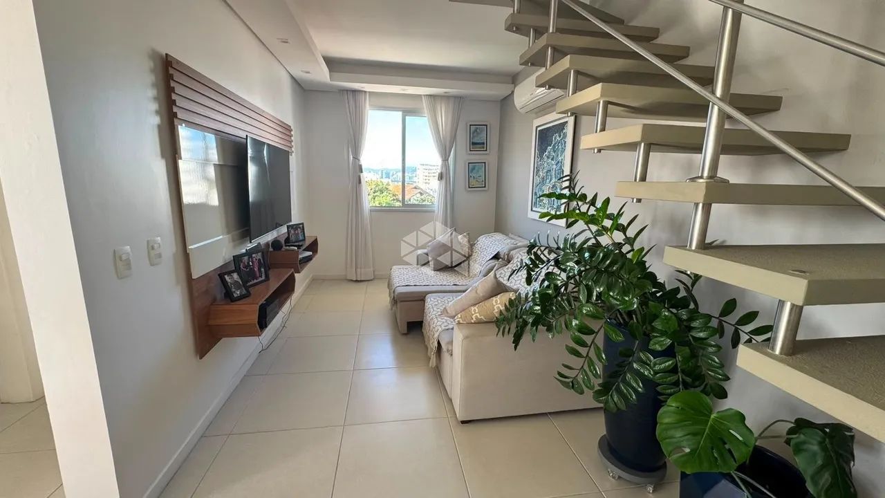 APARTAMENTO DUPLEX 2 QUARTOS UMA SUÍTE - COQUEIROS- FLORIANÓPOLIS/SC - Foto 3