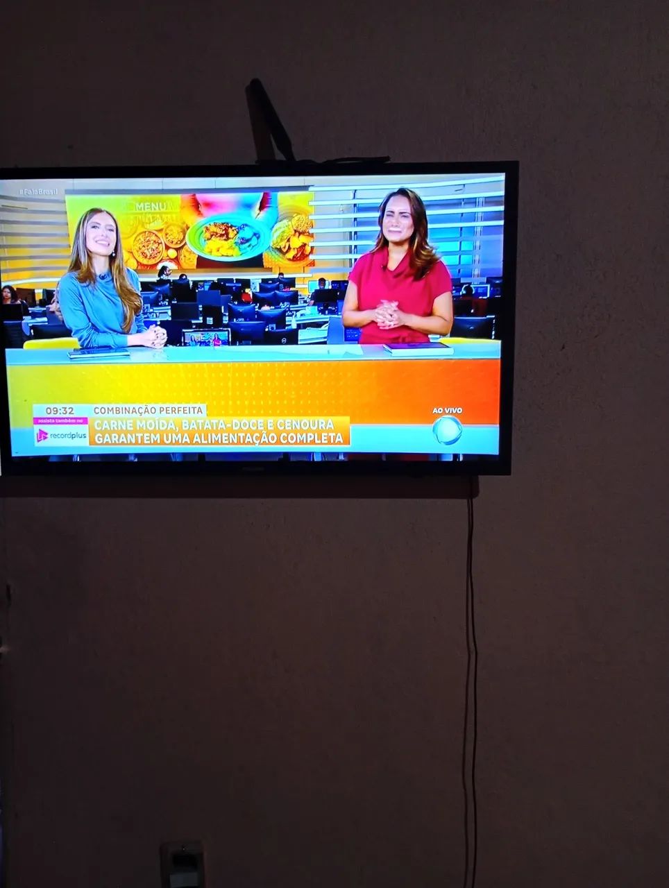 Tv 32" NÃO É SMART - Foto 3