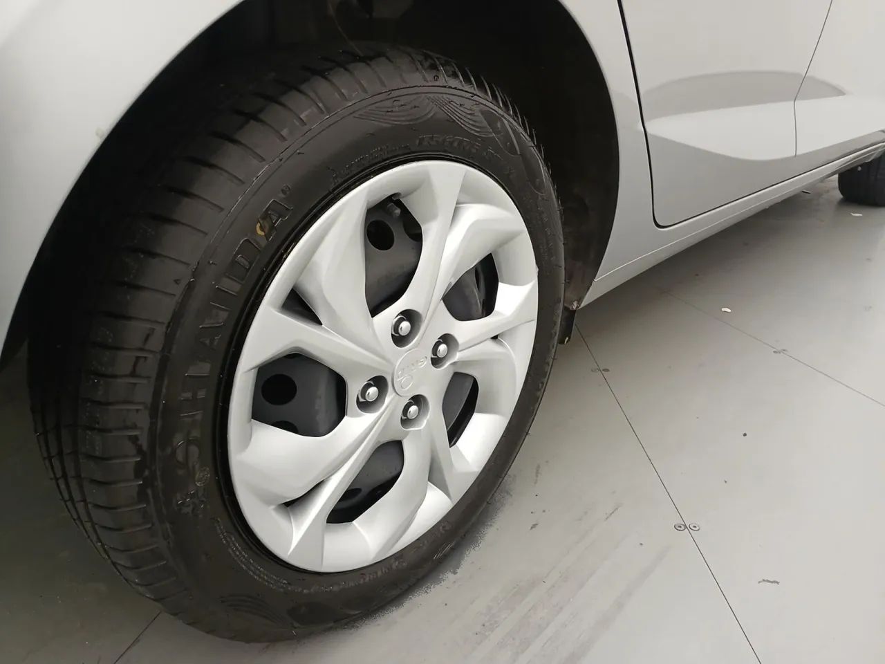Hyundai HB20 Comfort Plus 1.0 Flex 12V Mec., foto 14 de 17