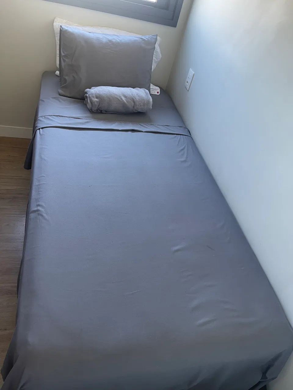 Cama BOX Solteiro - Cama NOVA!! Pouquíssimo usada - Foto 4