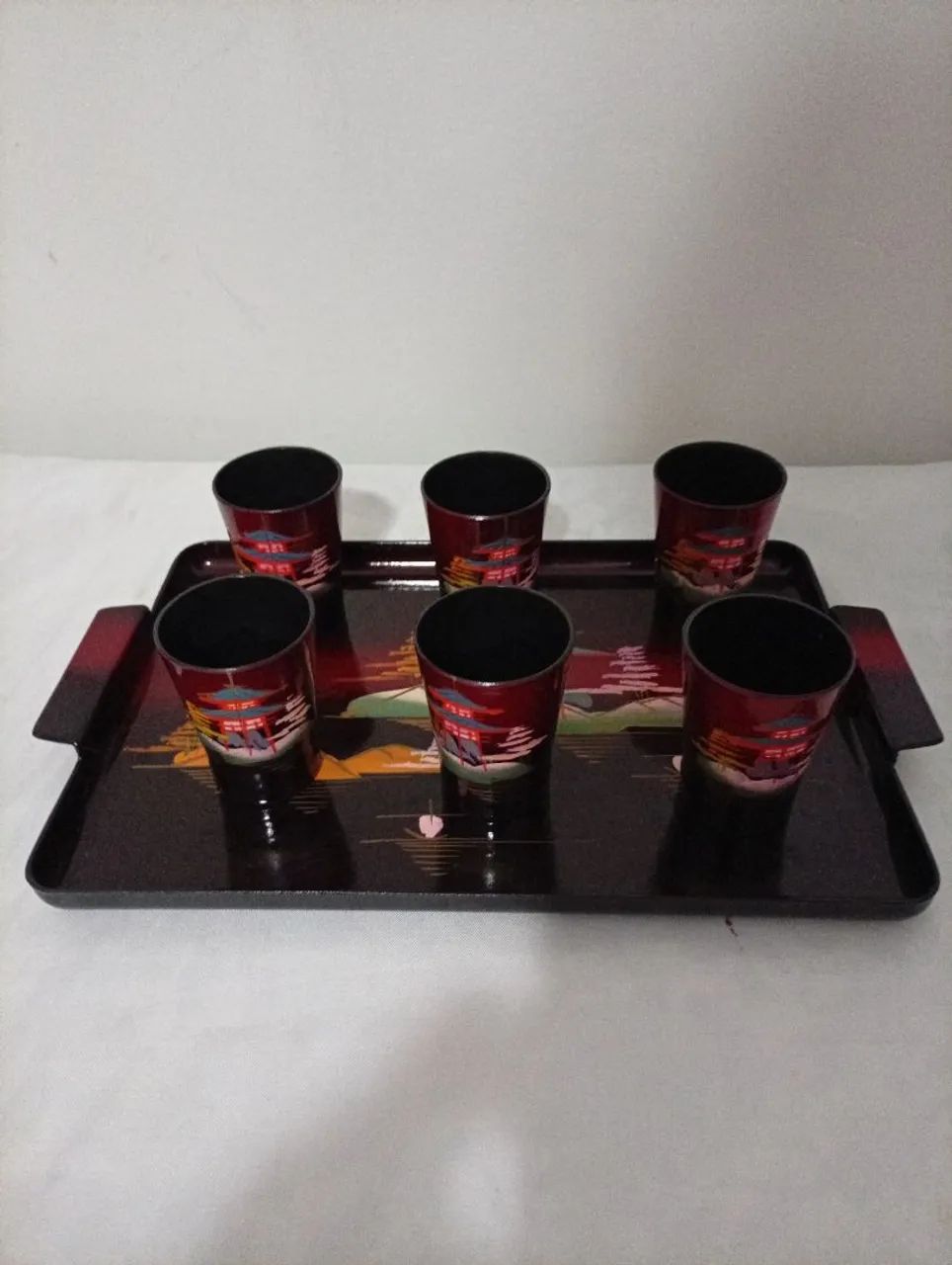 Bandeja com 6 Copinhos Arte Charão 